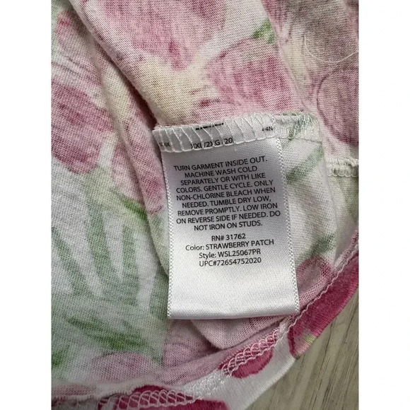 White Stag | Women's Floral Rhinestone Strawberry Patch Short Sleeve Top | XXL - Picture 4 of 5